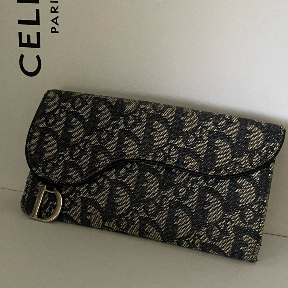 Dior Monogram Saddle Wallet CHAIN NOT INCLUDED - Picture 11 of 16